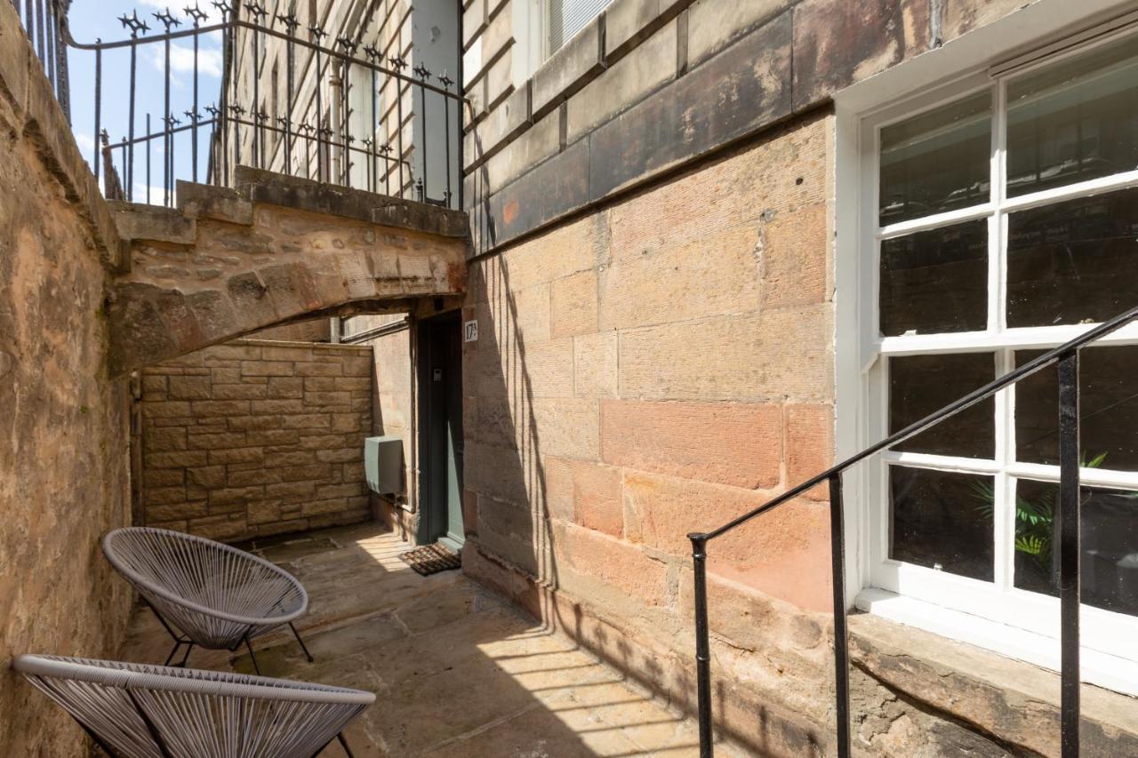 The Edinburgh Meadows Apartment Exterior photo